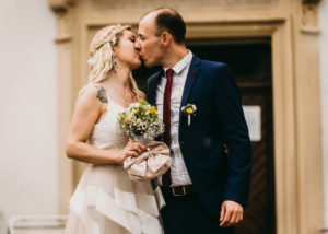 Paar auf einer Hochzeit